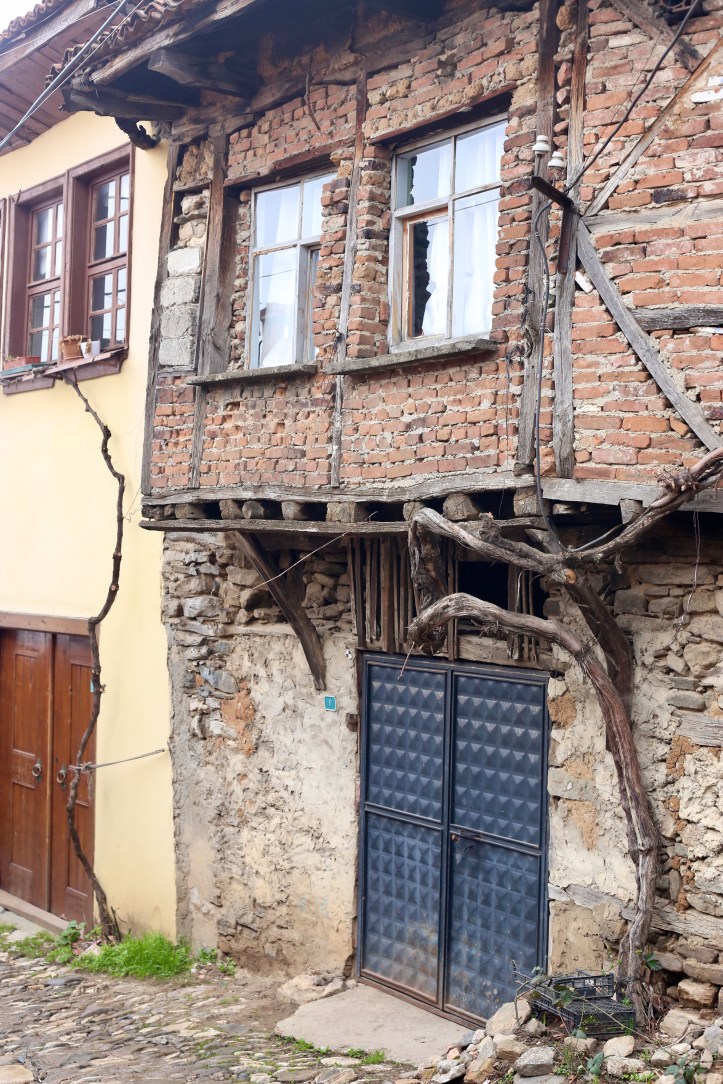 Breakfast in the Quaint Cumalıkızık Village, Turkey | www.carriereedtravels.com