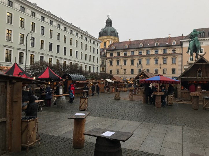 5229FF4A-BE54-4476-8ADE-922C0E4121D9