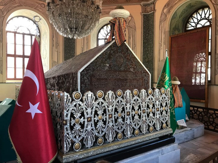 5304B597-A9FC-46DE-91B3-7C1B0AE4B23F