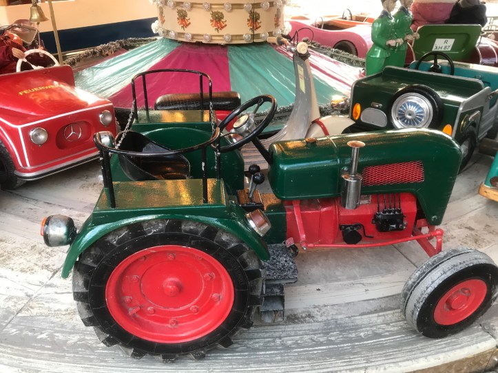 Munich Christmas Markets with Kids | www.carriereedtravels.com