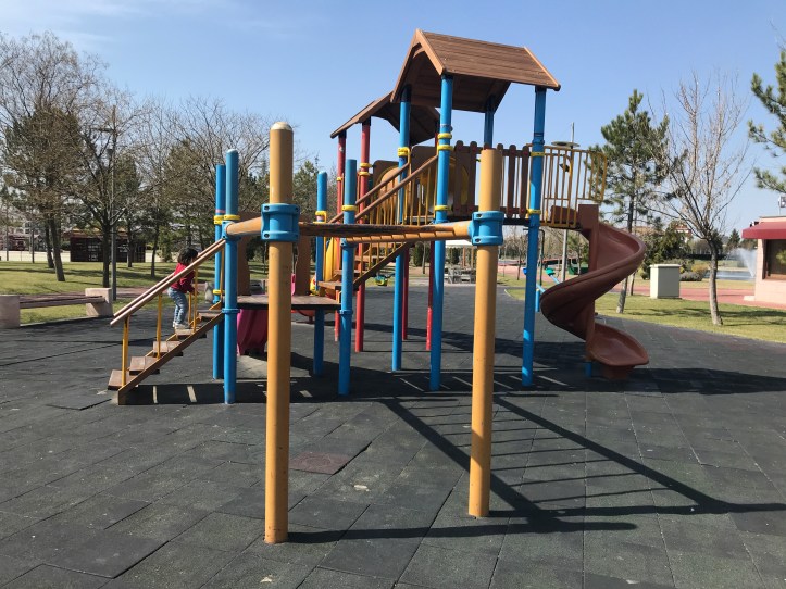 FB30EDE9-4461-4E6D-AAF7-48F671AF8EDD