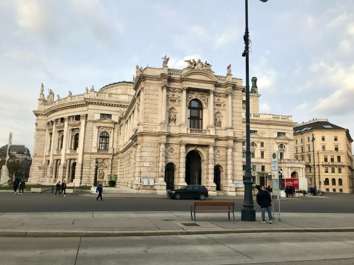 370788BD-33B5-4276-B471-01B750AEDBB3_1_201_a