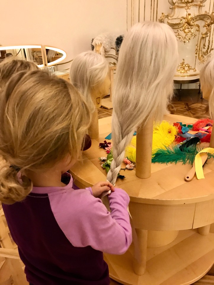 6F366D92-C1EE-4B81-B23D-C6AB8B06A560_1_201_a