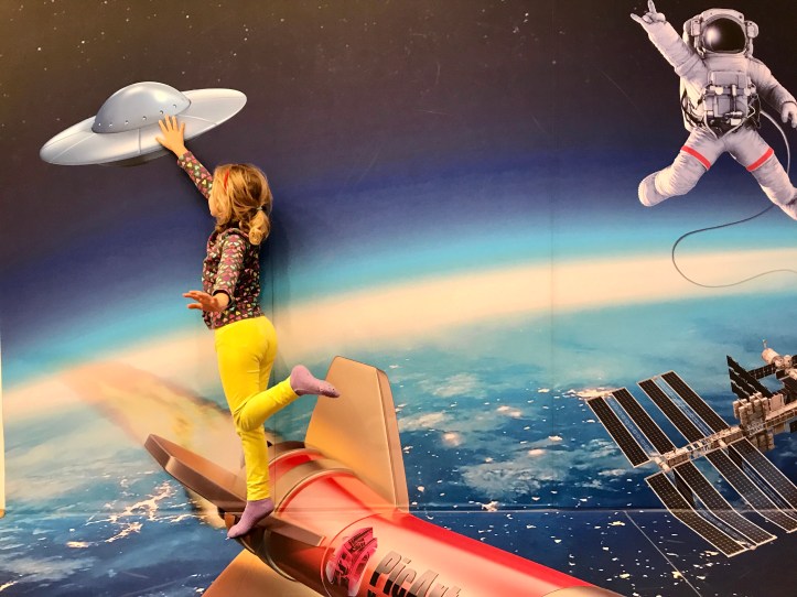 F95C22BC-5E69-451D-9BB3-EC76CB6581D2_1_201_a